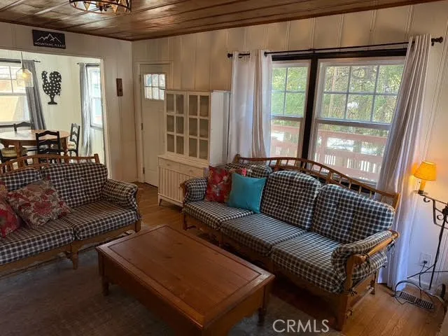 229 Oak Drive, Lake Arrowhead, California 92352 home-pic-8